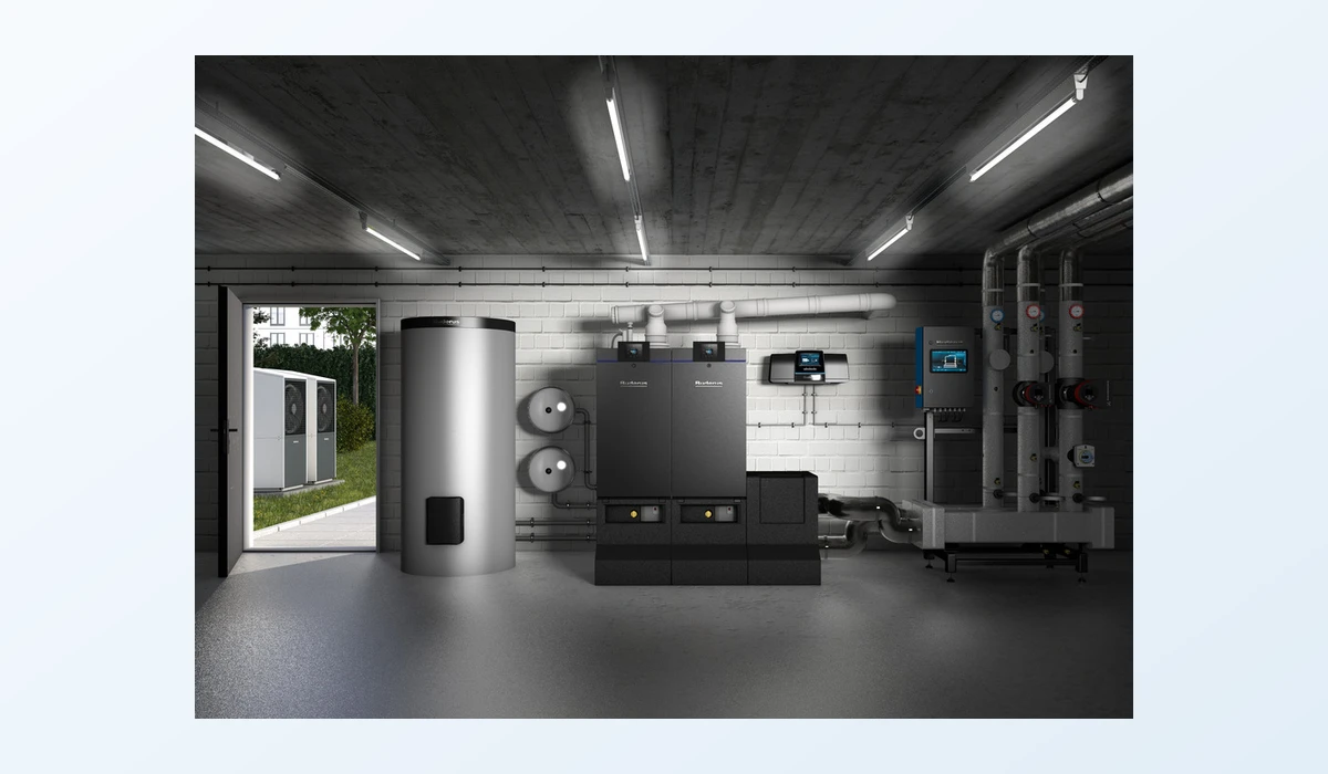 Buderus Hybrid-Heizzentrale mit Wärmepumpen-Systemkomponenten